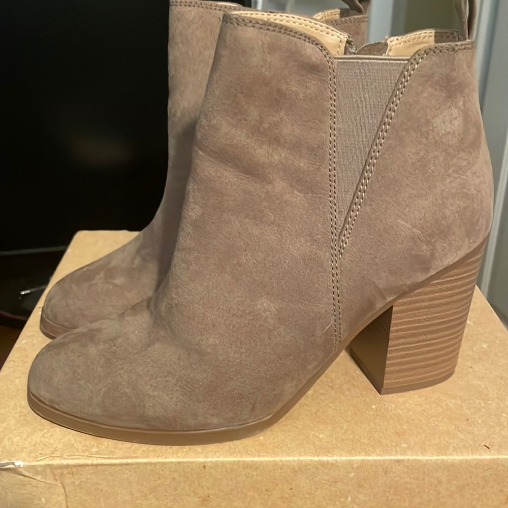 Tan express boots